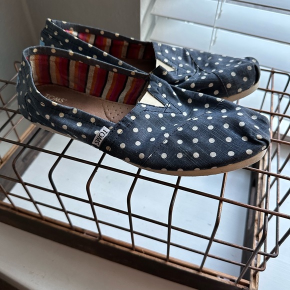 TOMS Alpargatas Navy Polka Dot - Picture 1 of 7